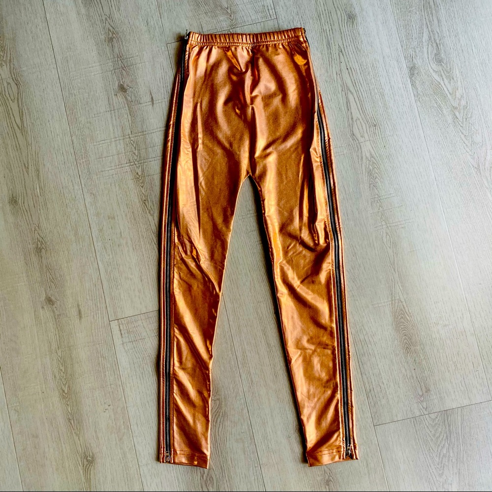 American Apparel cooper zipper leggings!